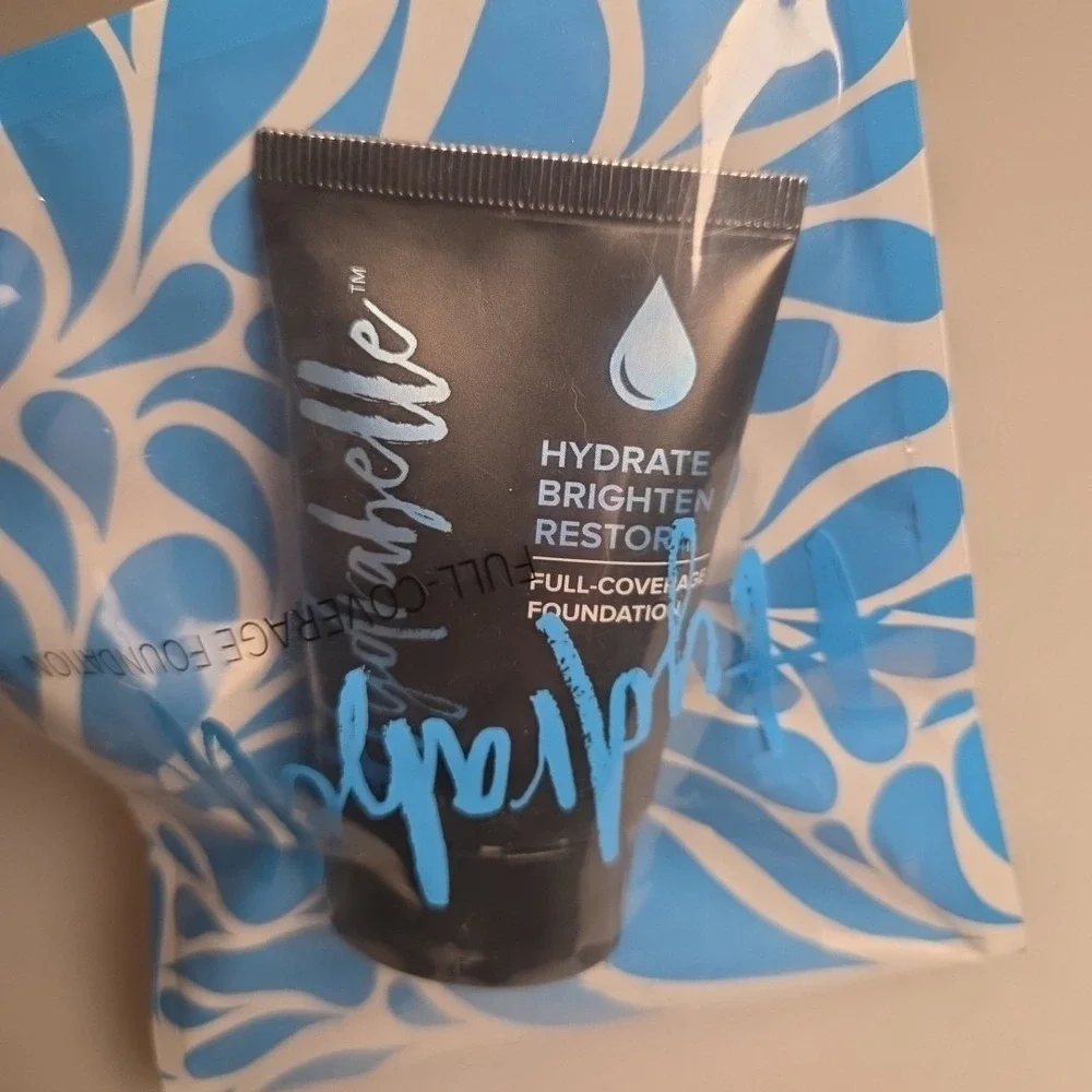 Belle‎ Beauty by Kim Gravel Hydrabelle Full Coverage Foundation Rich 1 oz